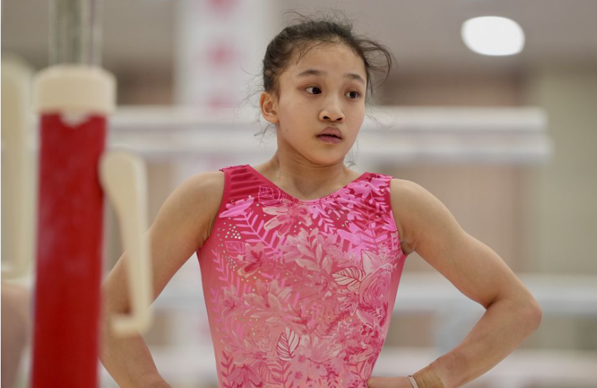 杏彩体育陪你一起追逐梦想