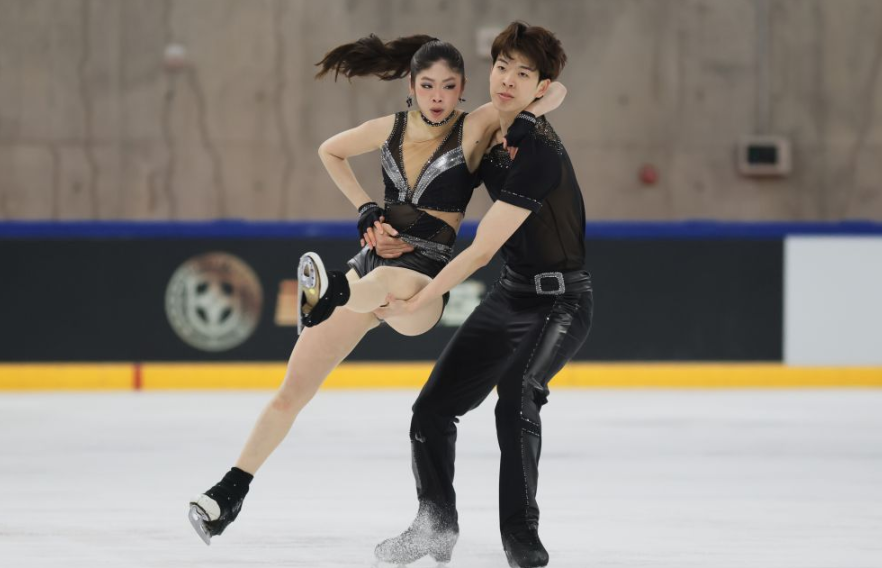 杏彩体育陪你跨越每一个难关